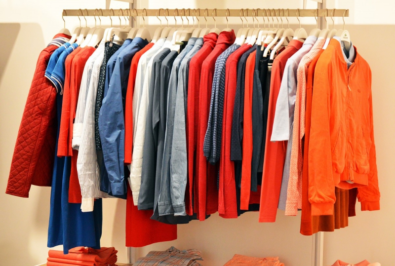 ecommerce-ROQUEBRUNE SUR ARGENS-min_store_clothes_clothing_line_fashion_retail_clothing_store_shop-633917